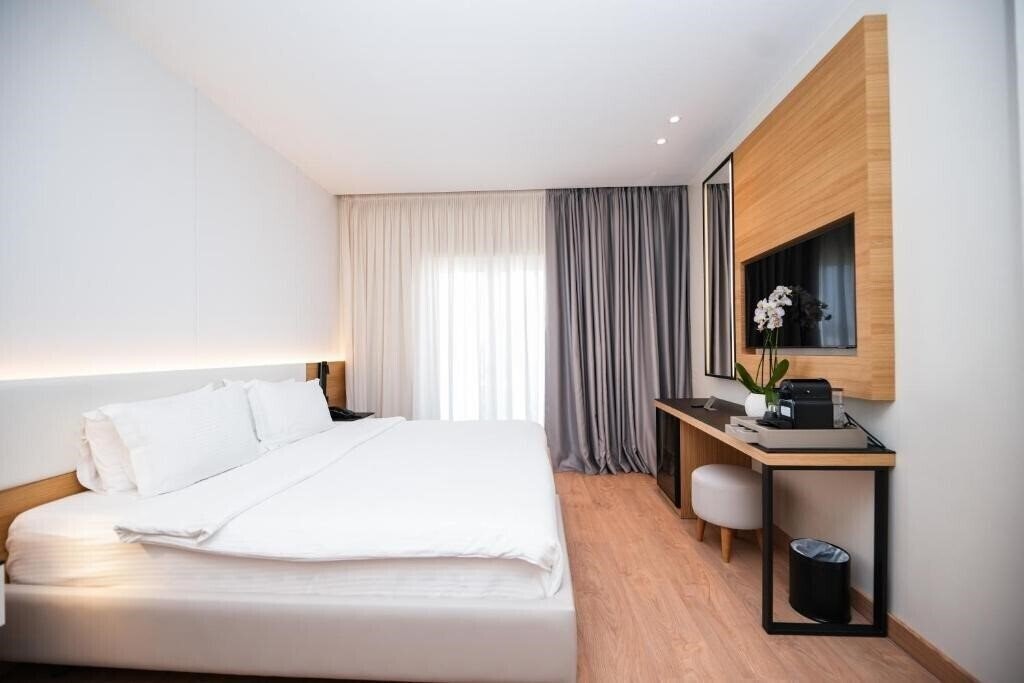 Фото Agimi & S Hotel 4*