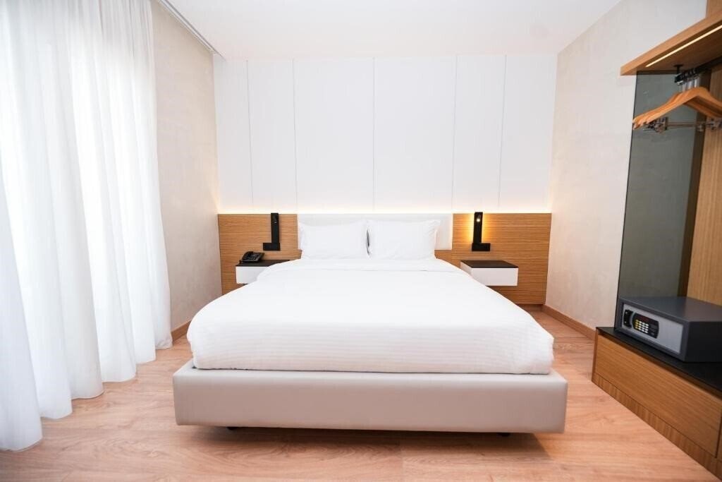 Вид Agimi & S Hotel 4*