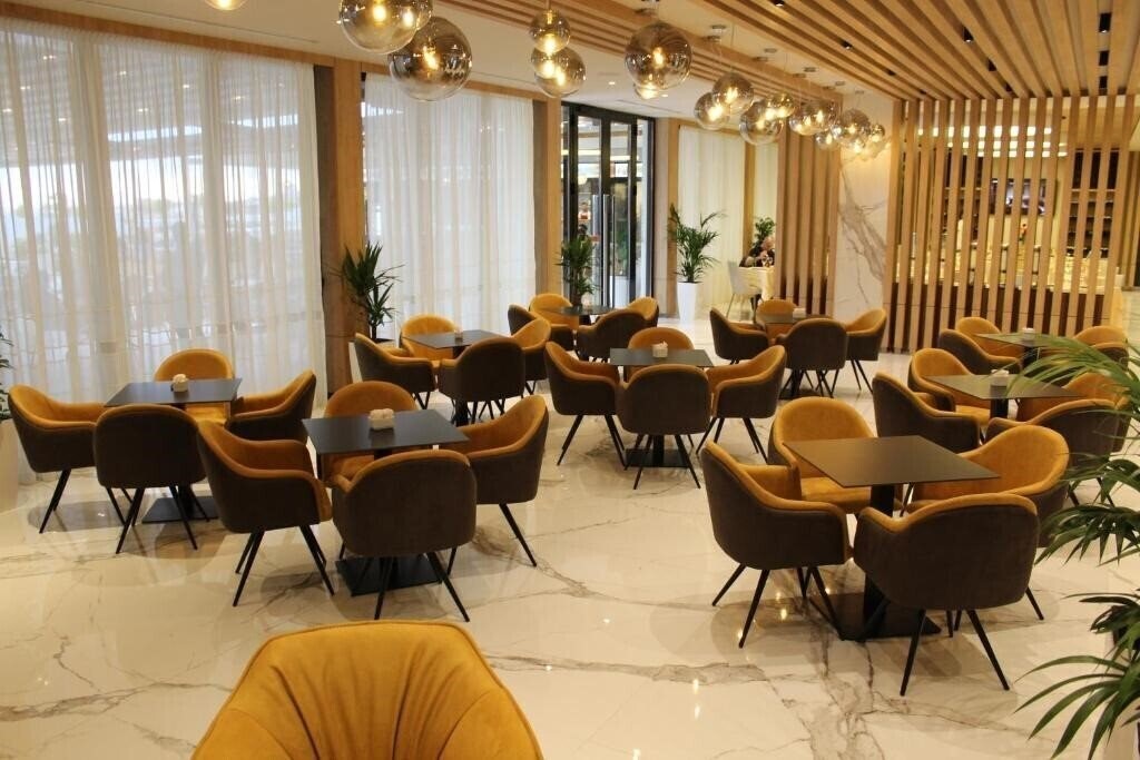 Апартаменти President 4*