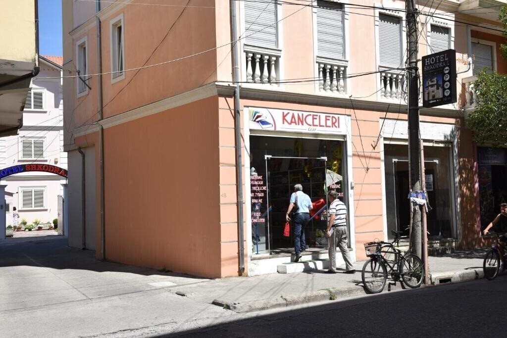 Фотографія Shkodra L 3*