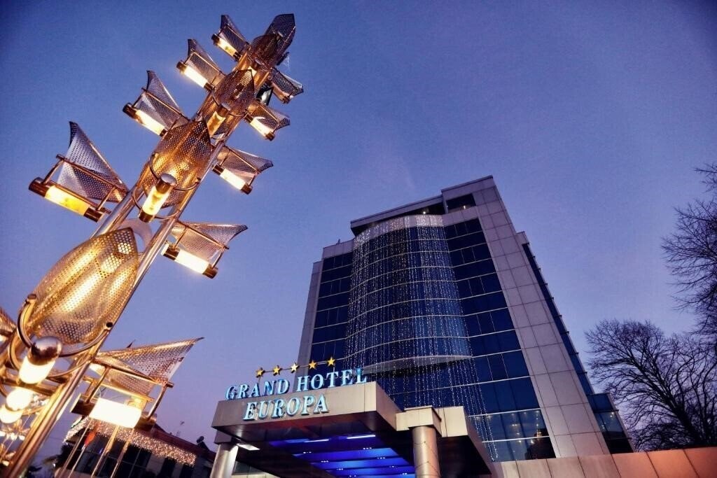 Готель Grand Hotel Europa 5*