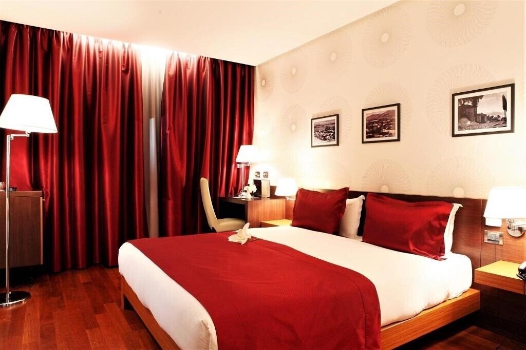 Зображення Tirana International Hotel & Conference Centre 4*