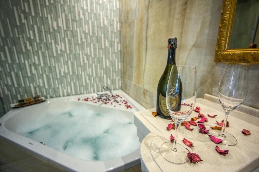 Фотографія Lot Boutique Hotel 3*