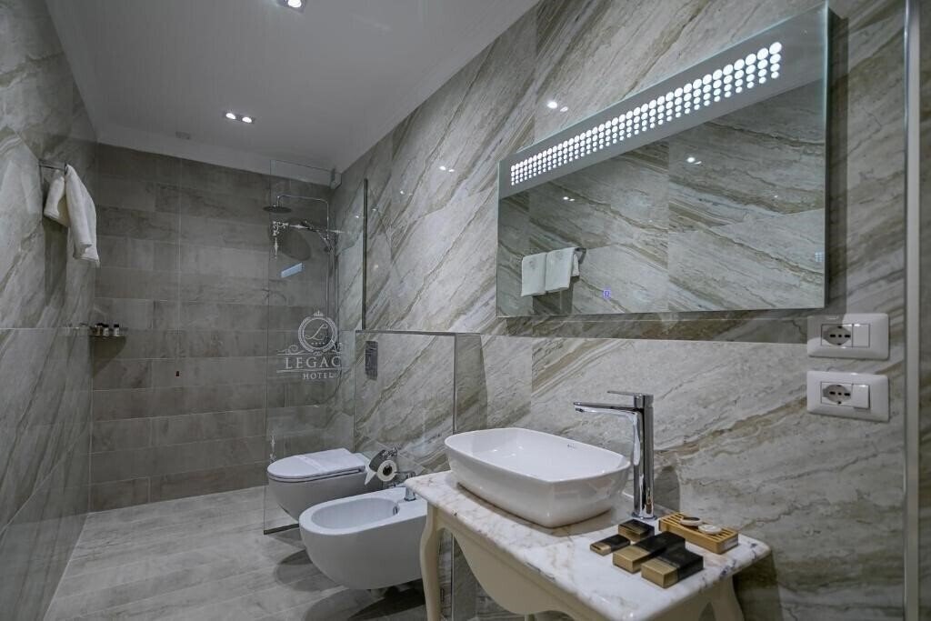 Апартаменты Legacy 4*