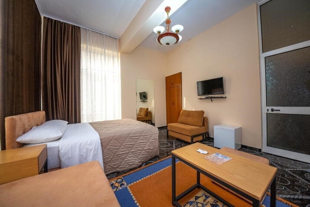 Вид Hotel Pik Loti 3*