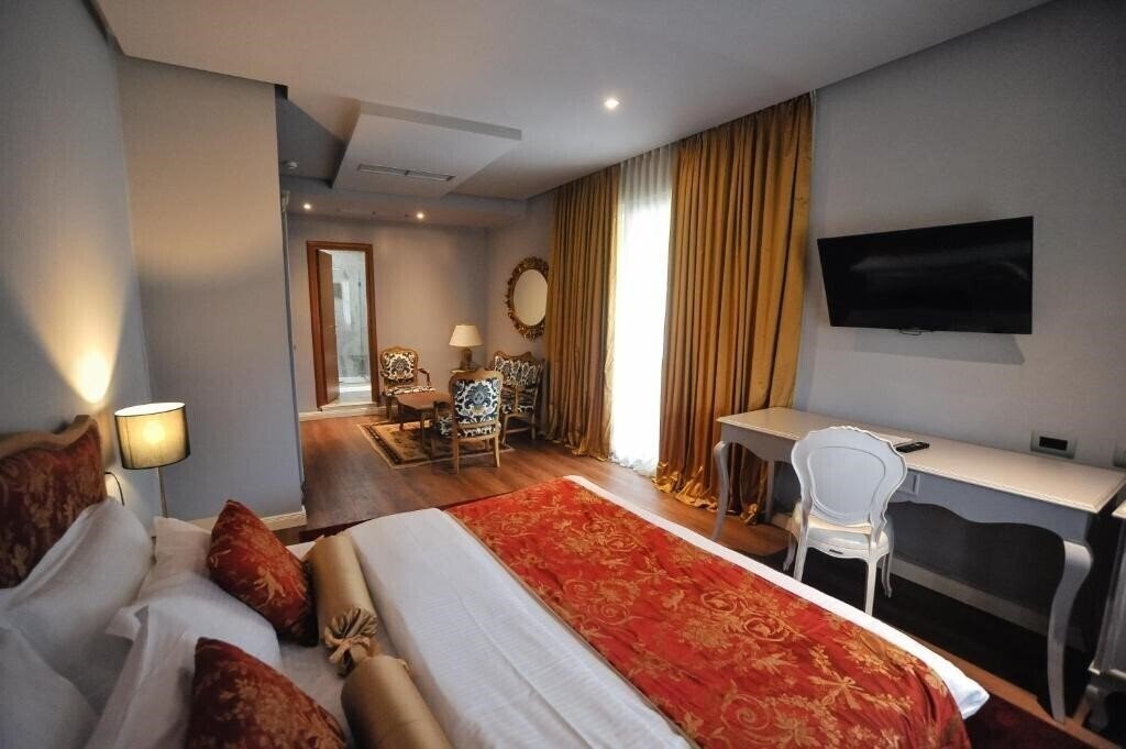 Вид Classic Hotel (ex. Hotel Classic Tirana) 3*