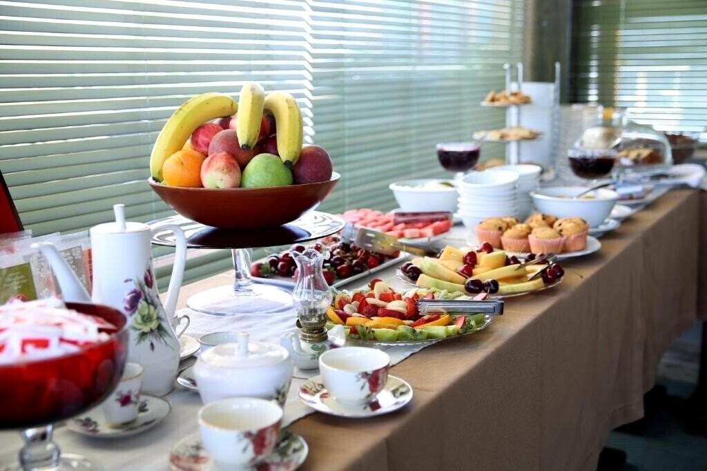 Панорама Oxford Hotel 4*