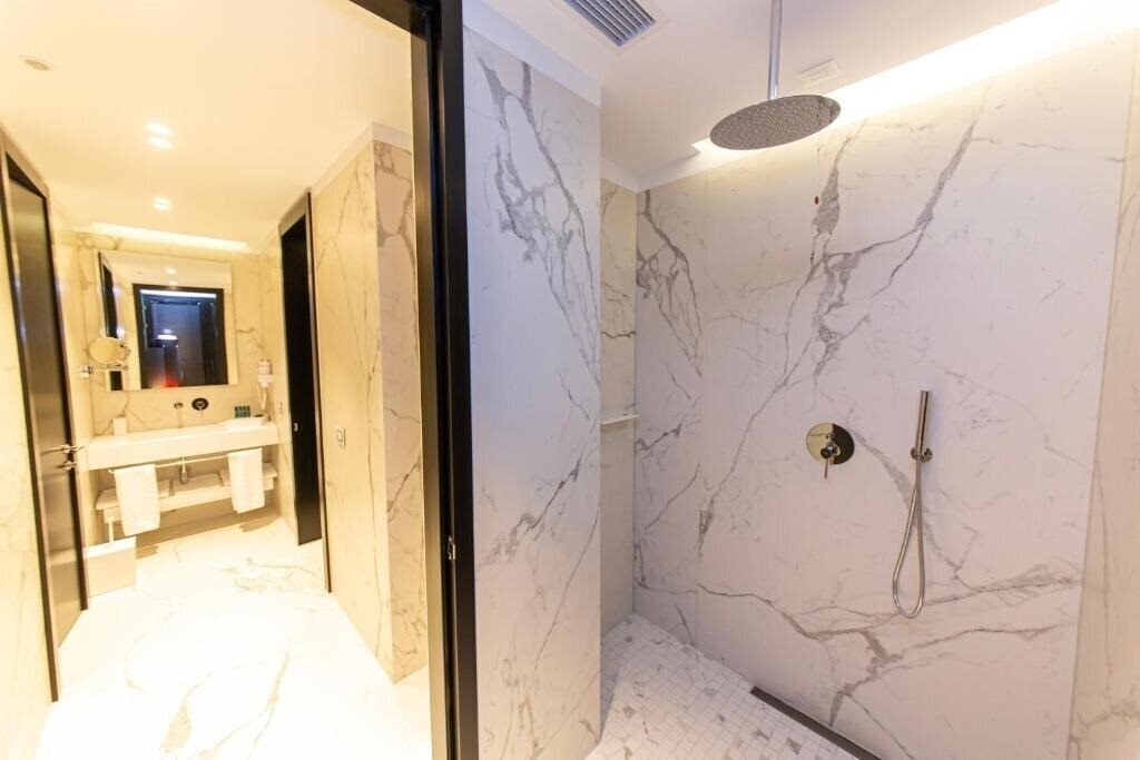 Вид Unik Hotel 4*