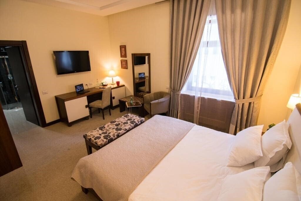 Панорама Hotel Boutique Kotoni (ex. Boutique Kotoni) 4*