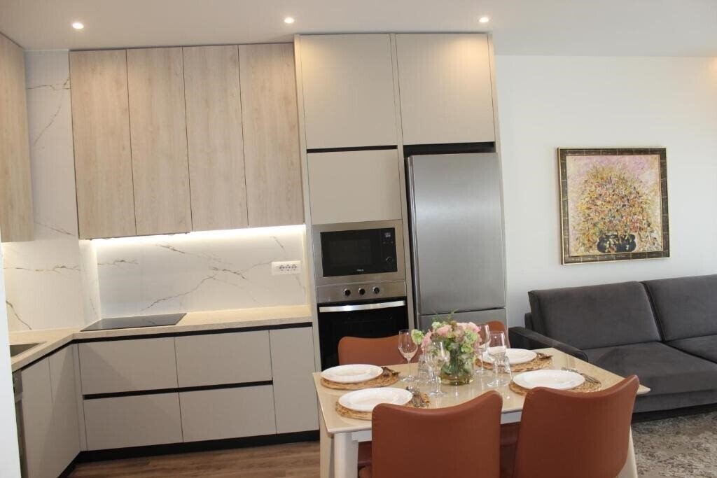 Панорама Delight Apartments апартаменты