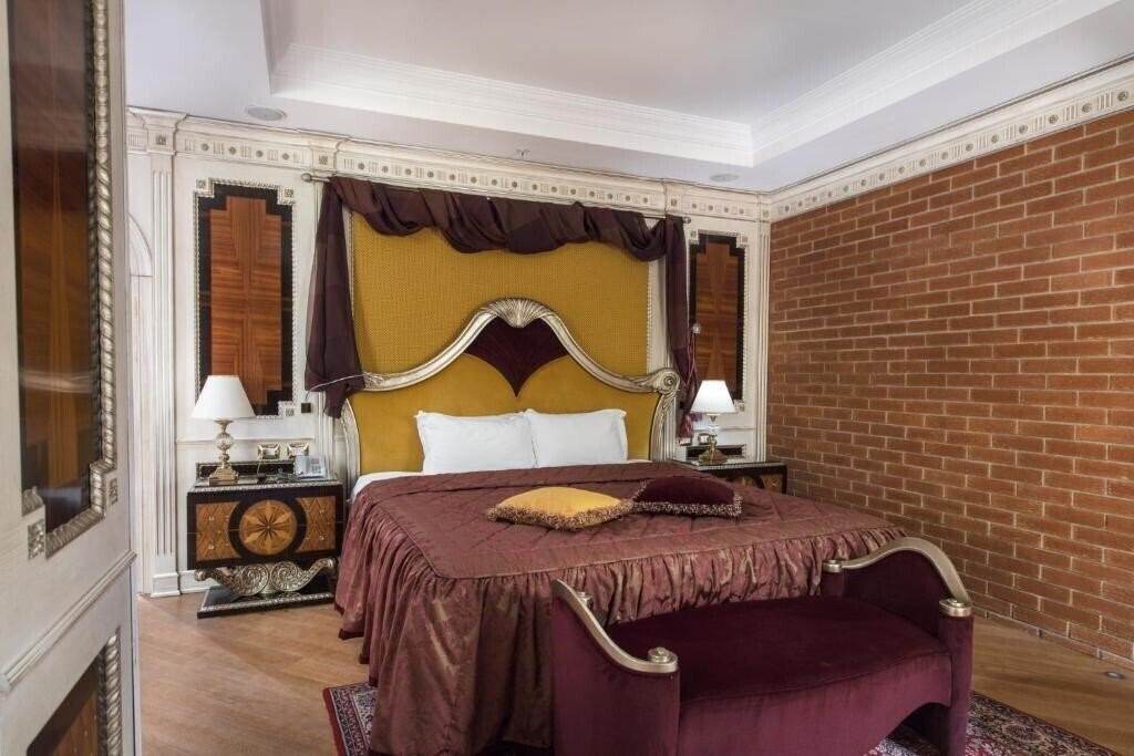 Панорама Xheko Imperial Hotel 4*