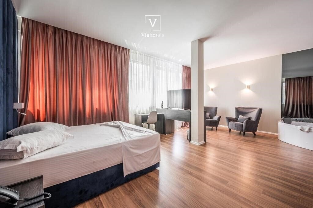 Панорама Vh Eurostar Tirana Hotel Congress & SPA 4*