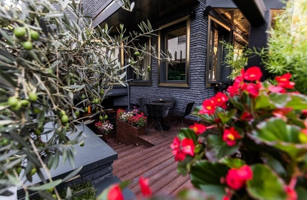 Изображение La Suite Boutique Hotel 4*