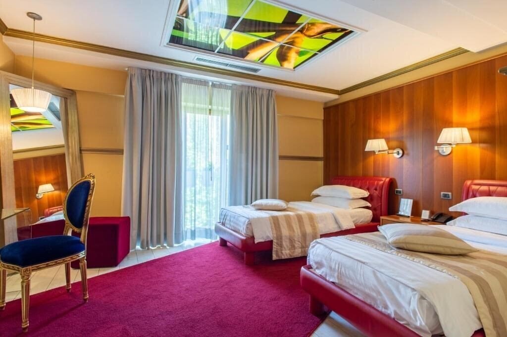 Апартаменты Diplomat Hotel (ex. Diplomat Fashion Hotel, Diplomat Hotel & SPA) 4*