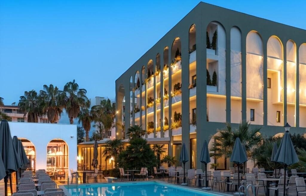 Отель Flower Hotels & Resorts 4*