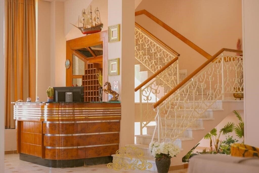 Территория Sorrente Hotel (ex. Sorrente) 4*