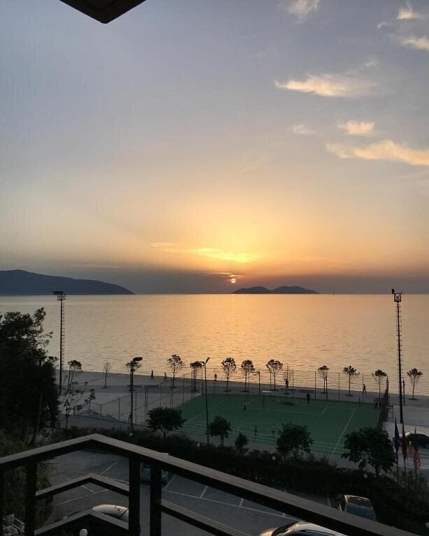 Панорама Hotel Ambasador 3*