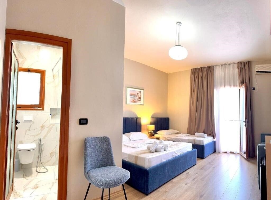 Панорама Hotel Denta 3*