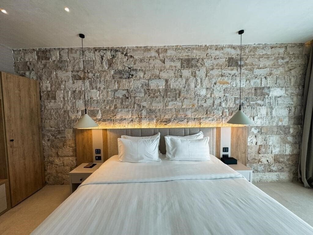 Вид Drymades Inn 4*