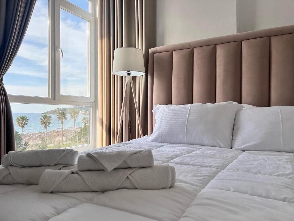 Отель Hotel Bella Vista (ex. Bella Vista Vlore, Bellavista Hotel) 3*