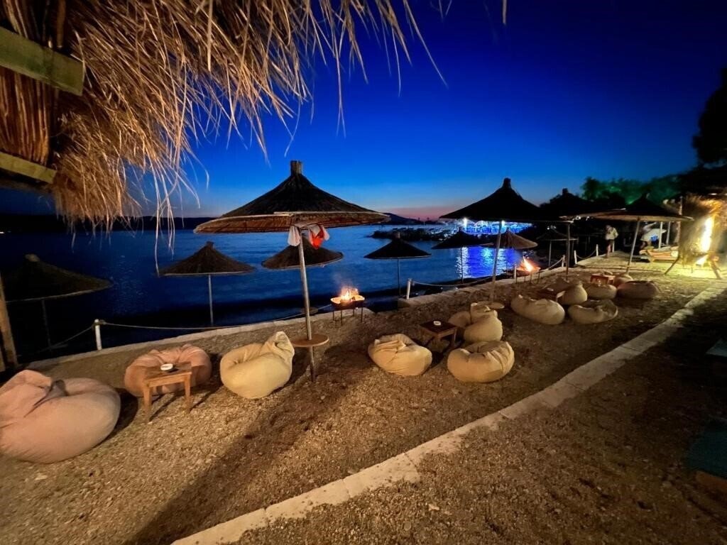 Панорама Divers 4*