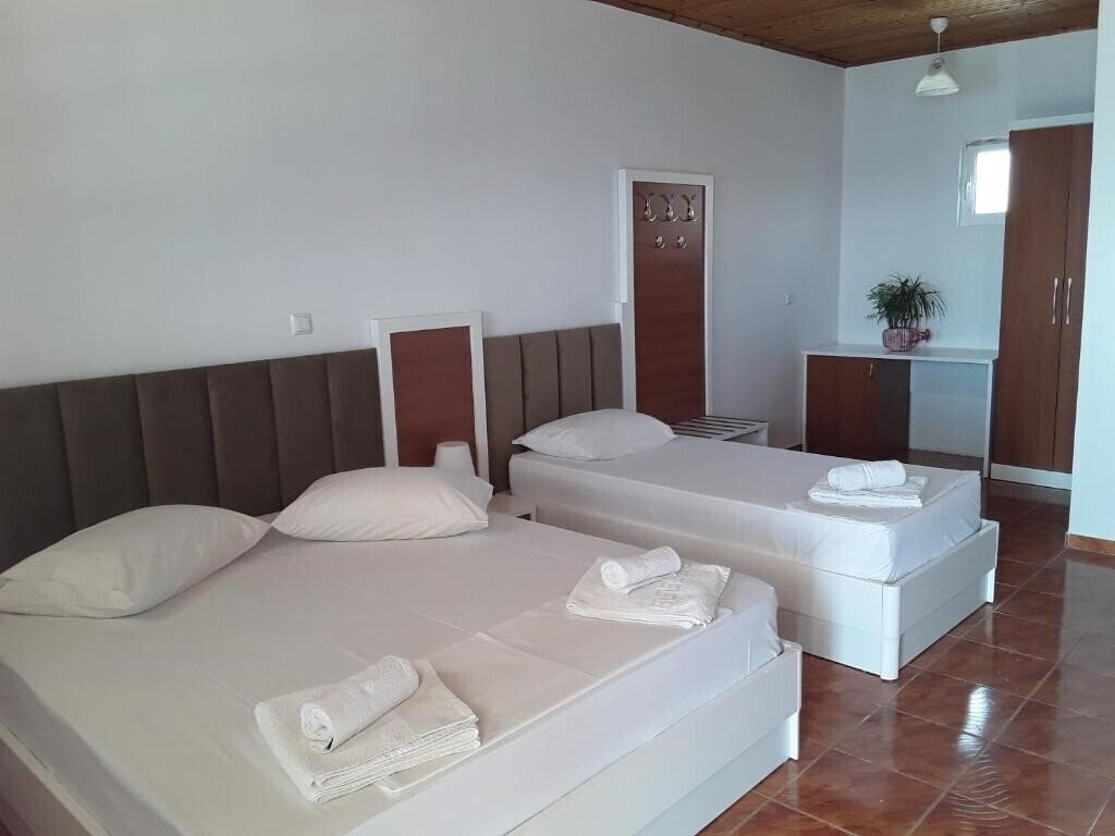 Картинка Riviera Qeparo 4*