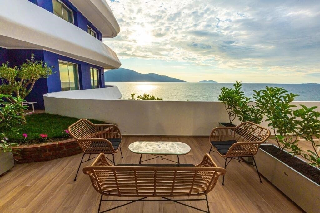 Картинка Regina Blu (ex. Regina Radhime, Regina ) 5*