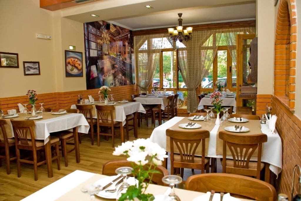 Апартаменты Hotel 4 Stinet 3*