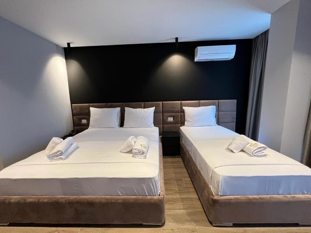 Вид Hotel Leon's (ex. Hotel Leon, Hotel Leons) 3*