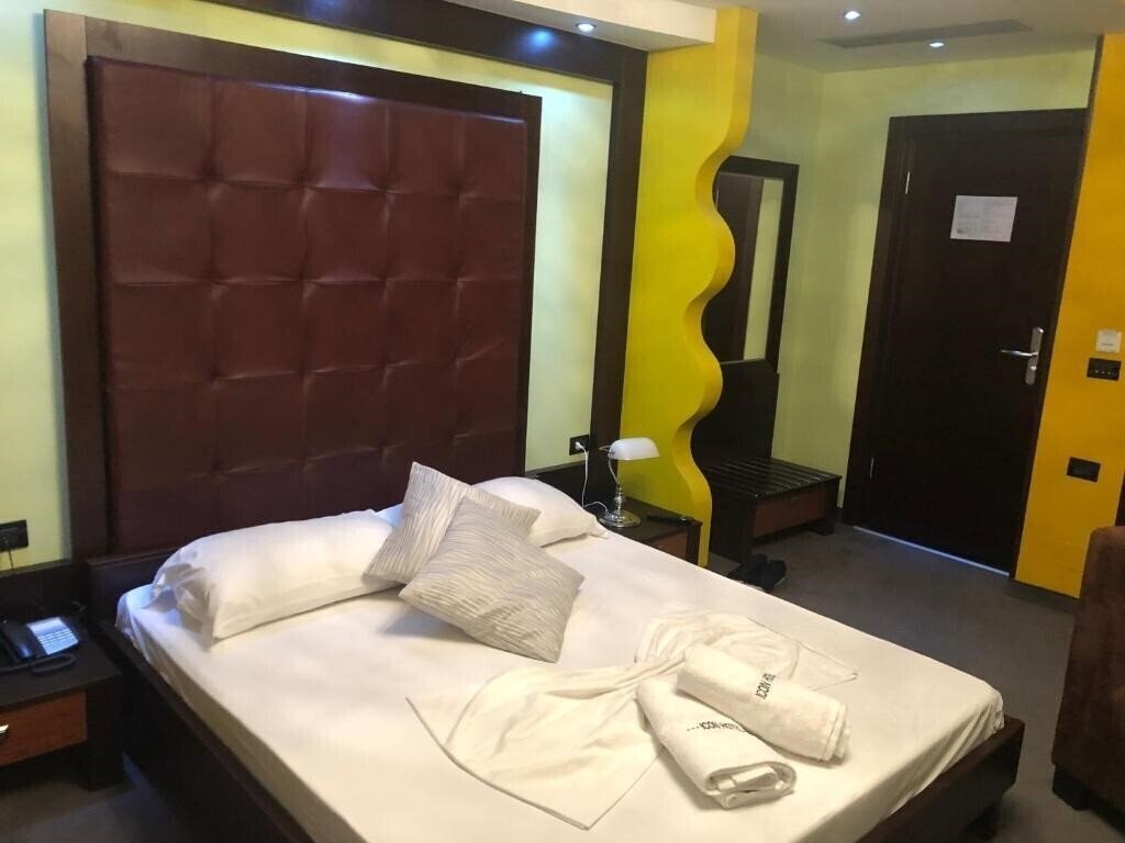 Фотографія Icon Hotel 3*