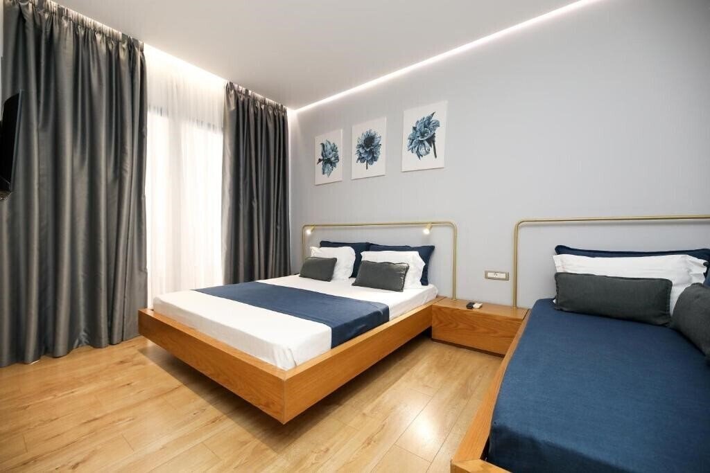 Территория H&M Hotel B&B 3*