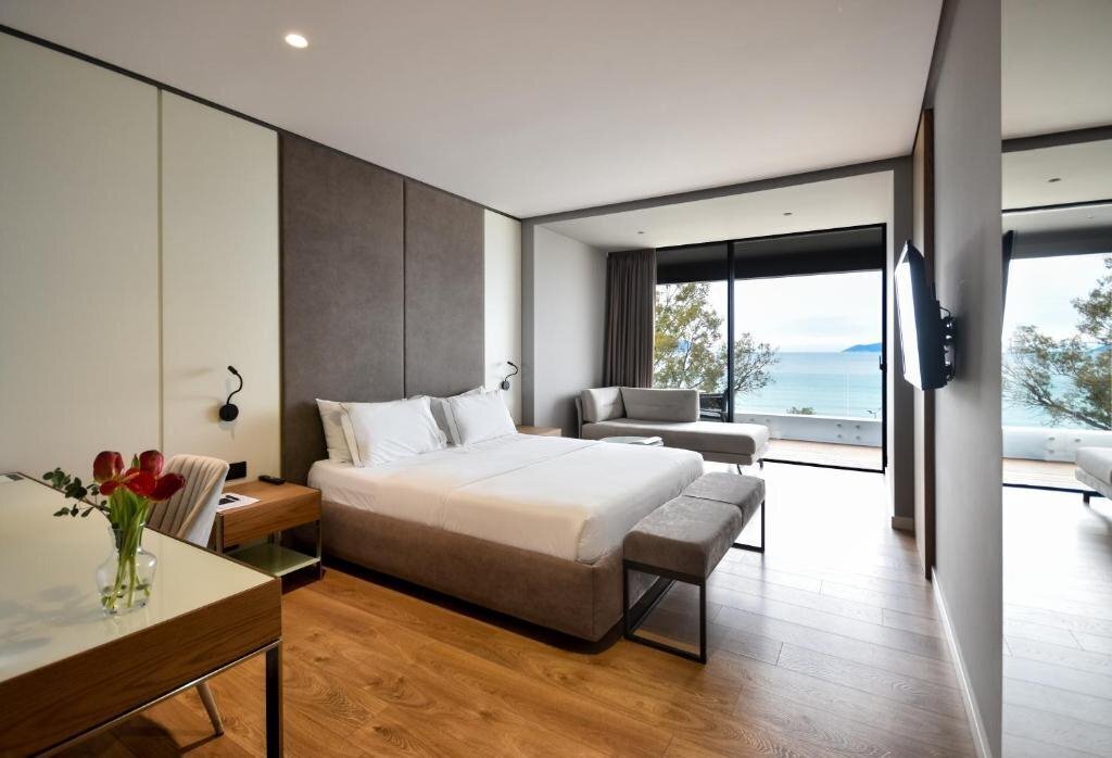 Территория Yacht Hotel 4*