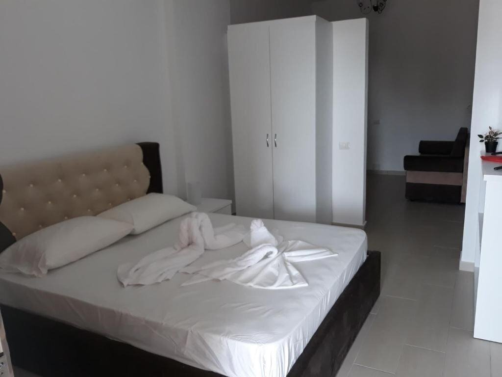 Територія Hotel Bregu i Detit (ex. Hotel Bregu Detit, Bregu D Etit) 2*