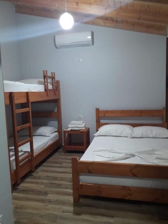 Територія Kompleksi Algedi апартаменты