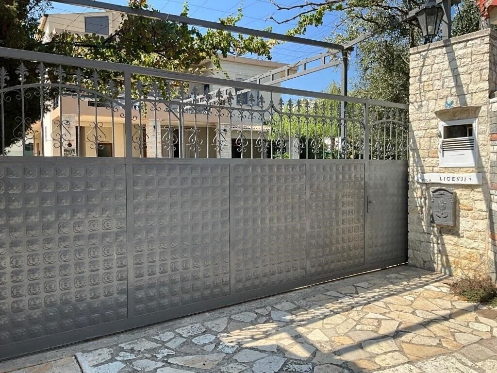 Панорама Vila Licenji 3*