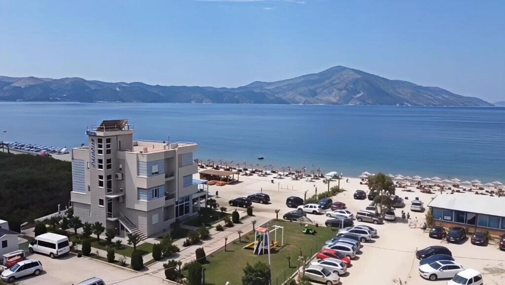 Отель Blue Paradise 3*