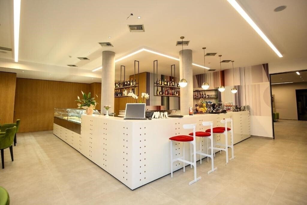 Изображение Regina Garden 4*