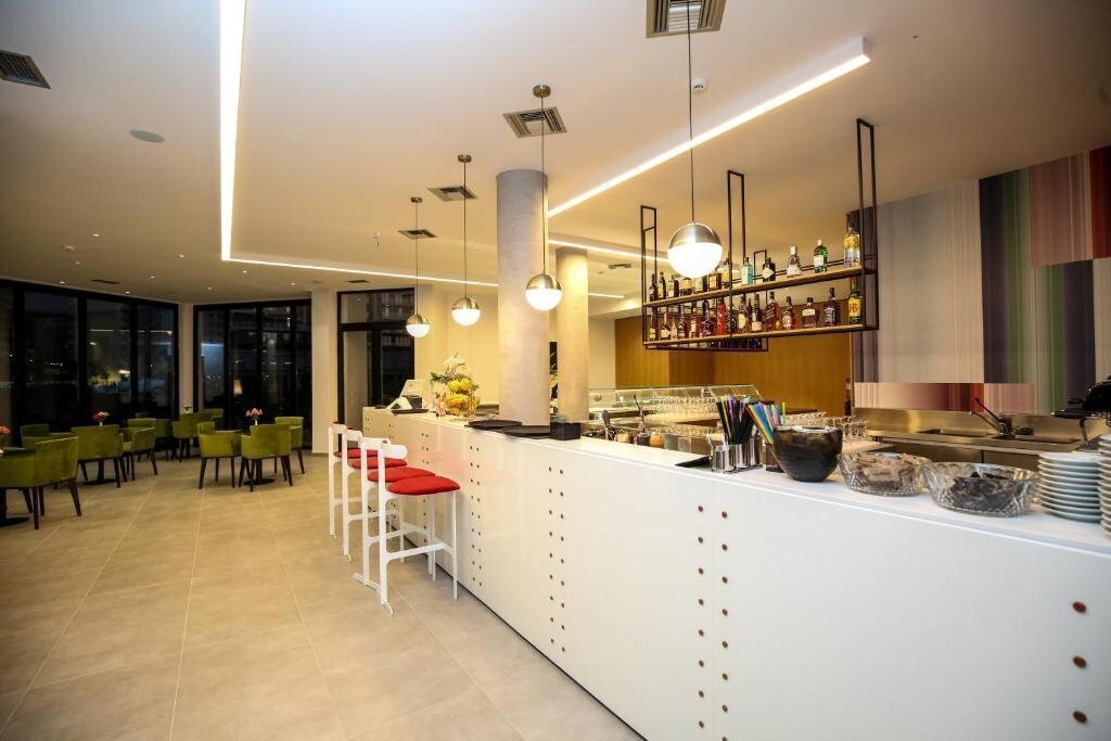 Апартаменты Regina Garden (ex. Pavareisa) 4*