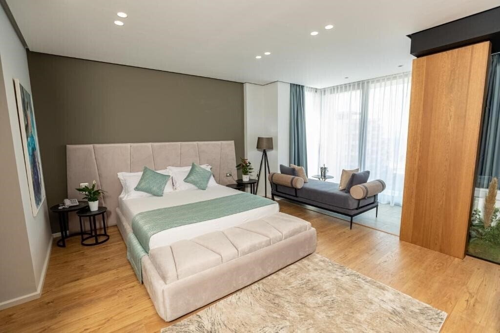 Апартаменти Ames Hotel & SPA 4*