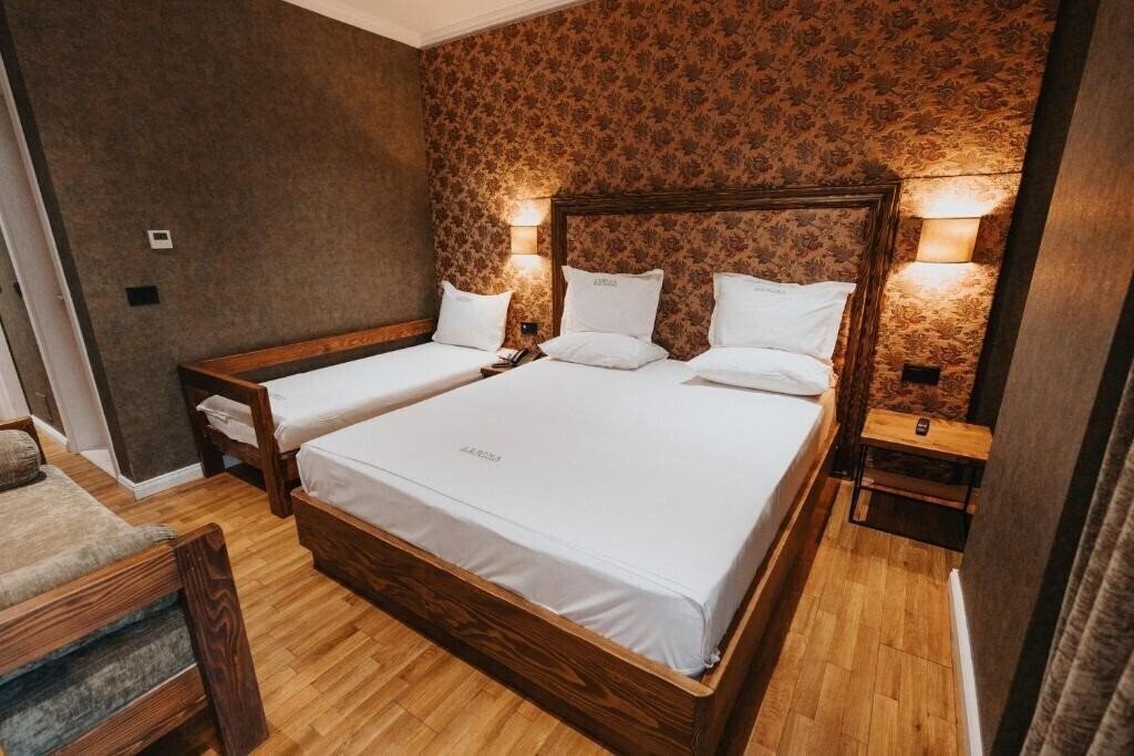 Территория Ledina Hotel 4*