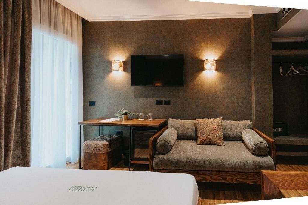 Панорама Ledina Hotel 4*