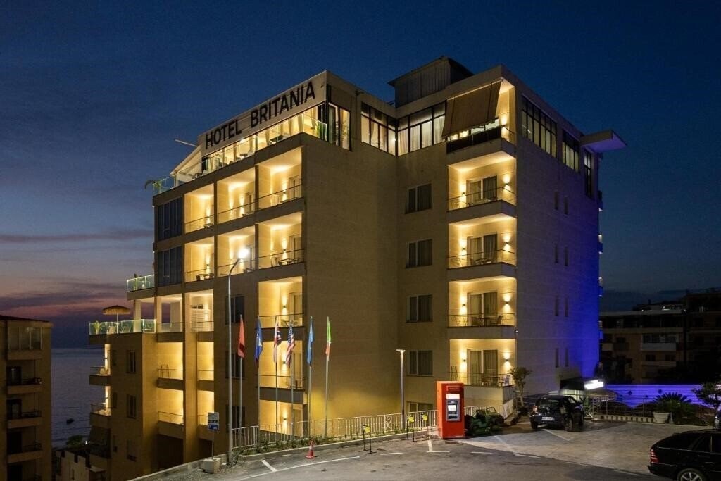 Отель Hotel Britania (ex. Adea Hotel, Aler Grand Hotel) 3*