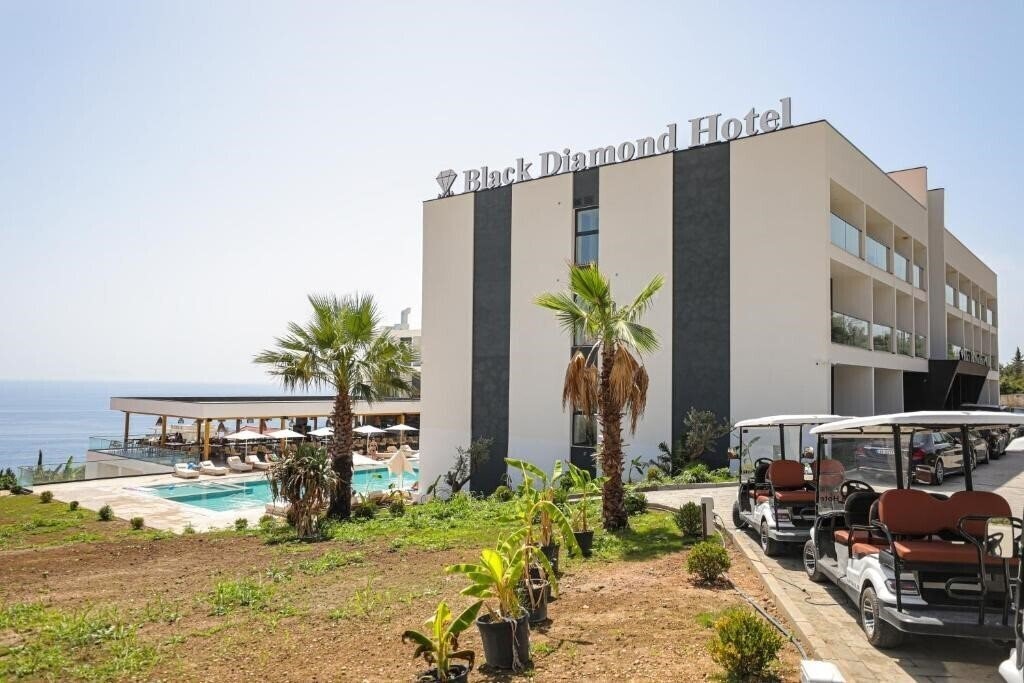 Фото Black Diamond Hotel 4*