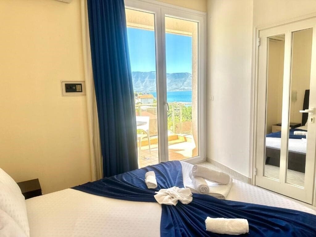 Территория Garden Hotel 3*