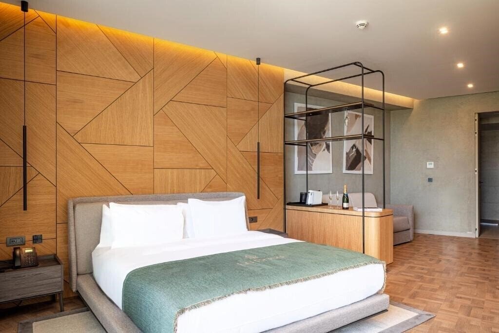 Вид La Brisa Boutique Hotel 5*