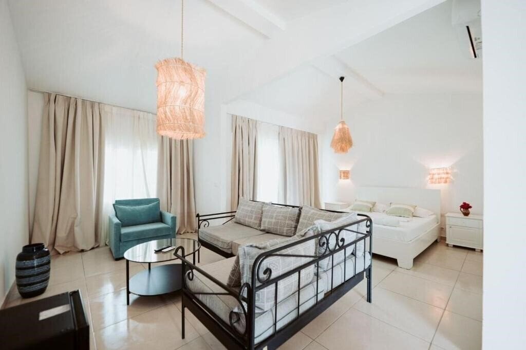 Территория Drymades Bungalows 4*