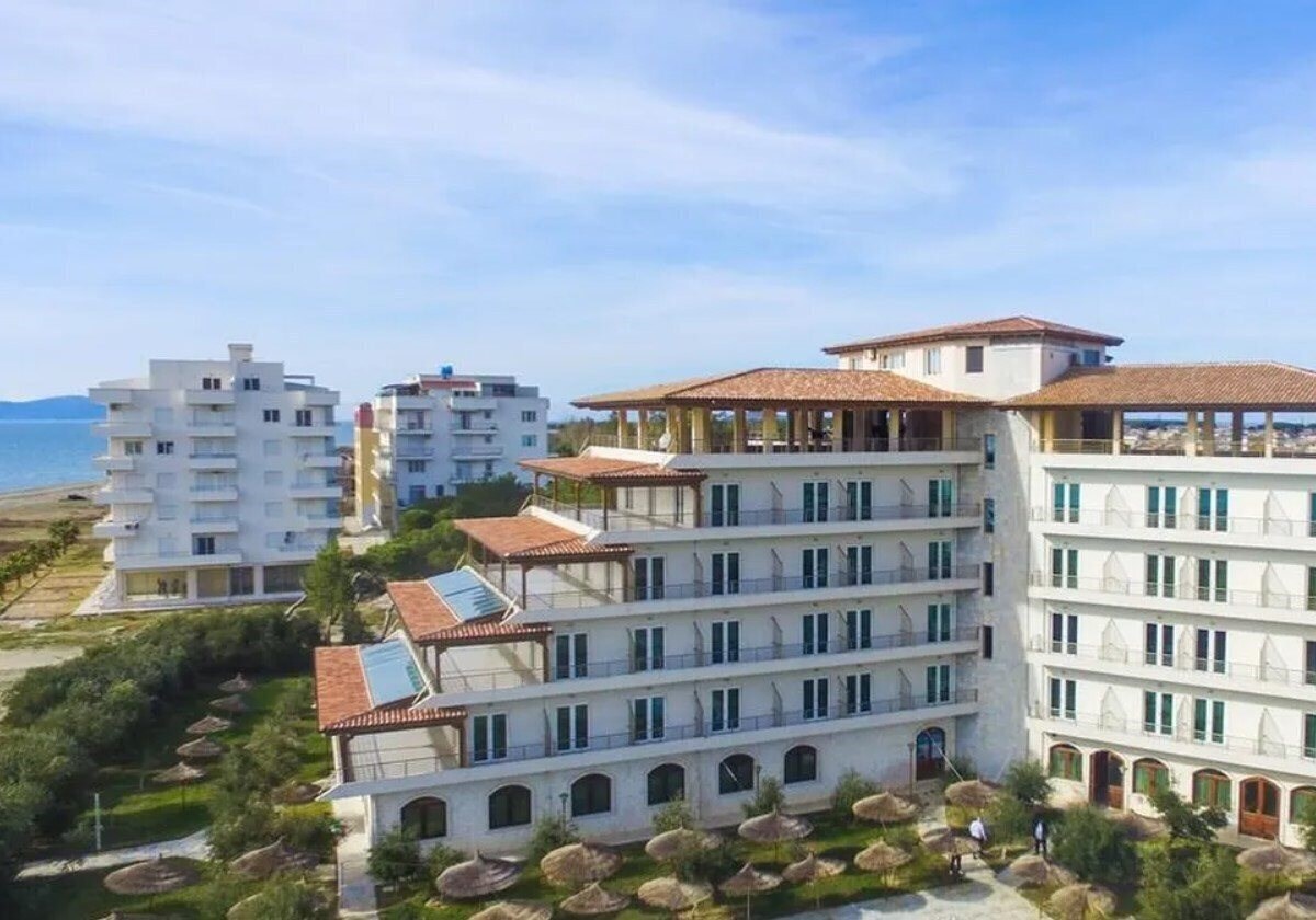 Апартаменты Europa Grand Resort 5*