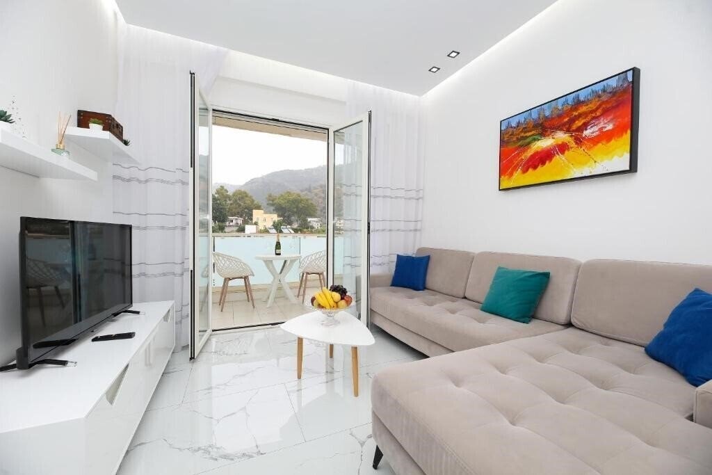 Территория Jimi Apartaments 4*