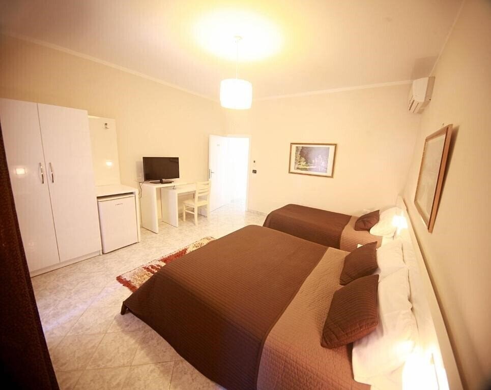 Фото Hotel Nika & Restaurant 3*