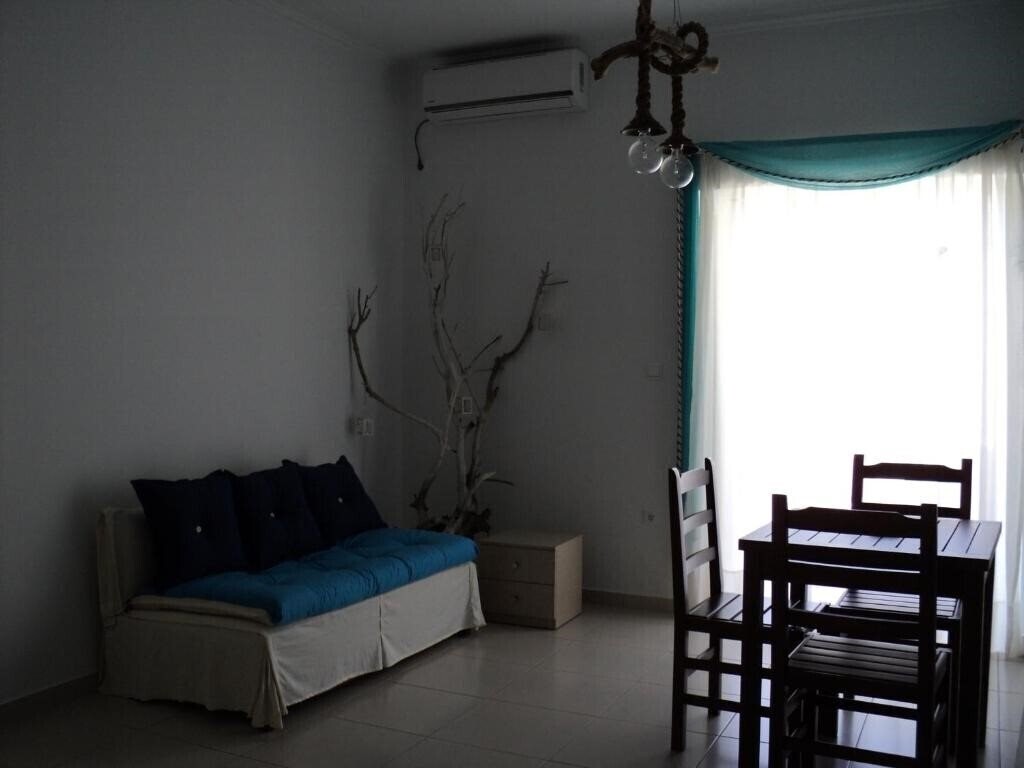 Територія Kosteli Villa 3*